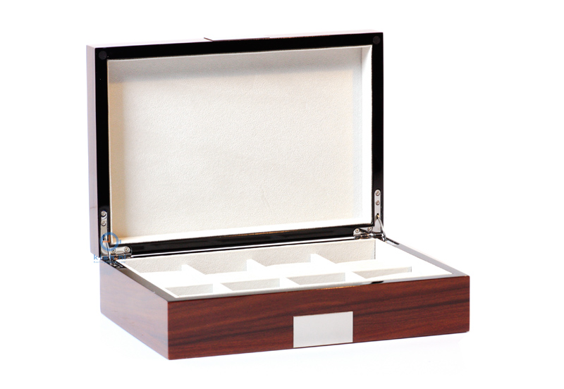 Holz Uhrenbox für 8 (große) Uhren