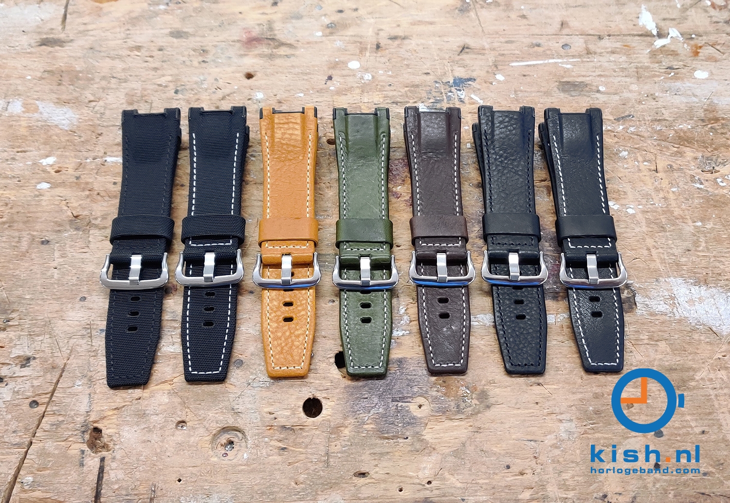 Casio G-Shock GST-W130 horlogeband groen leer - wit stiksel